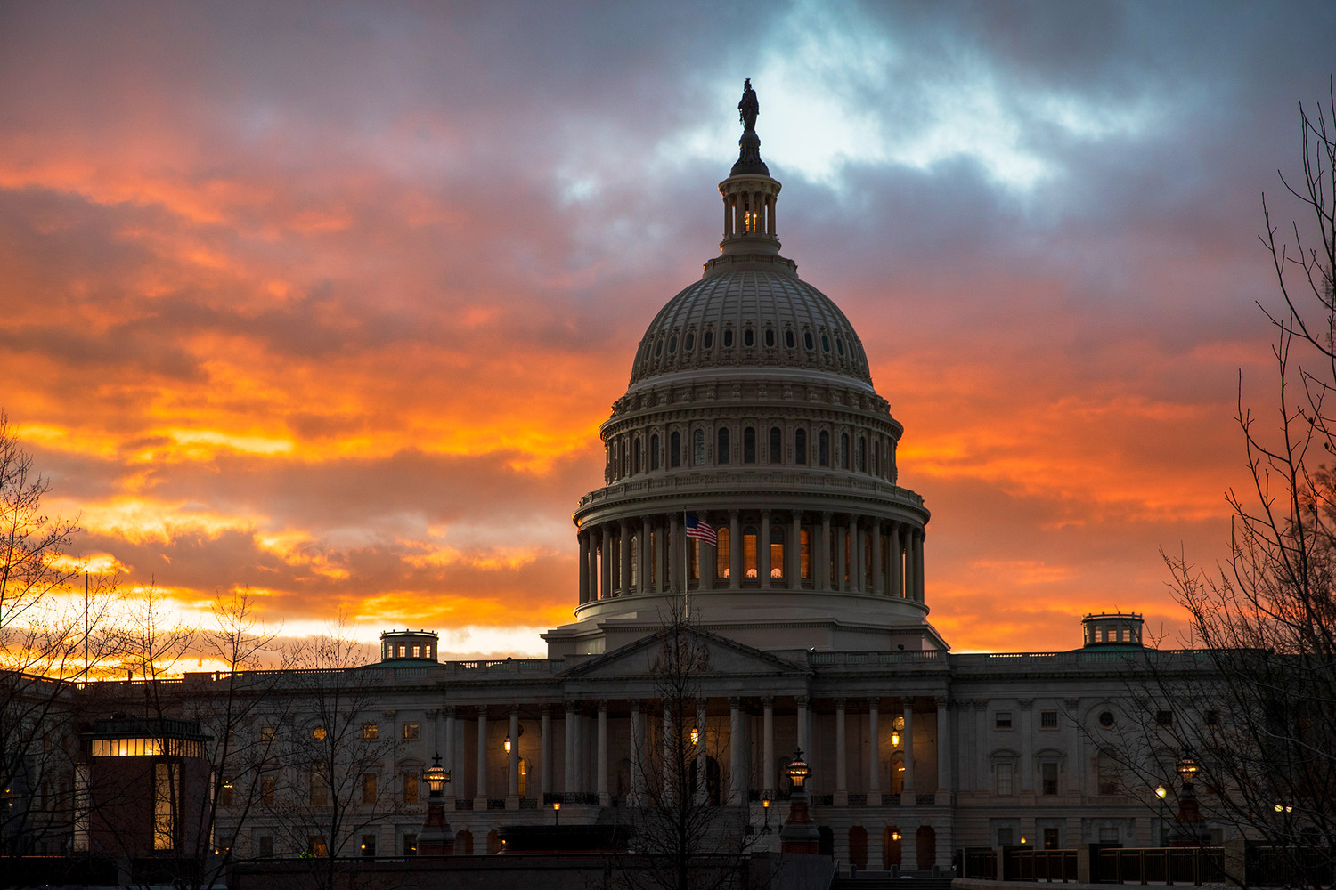 В сенате США заблокировали вынесение законопроекта о помощи Украине на голосование
