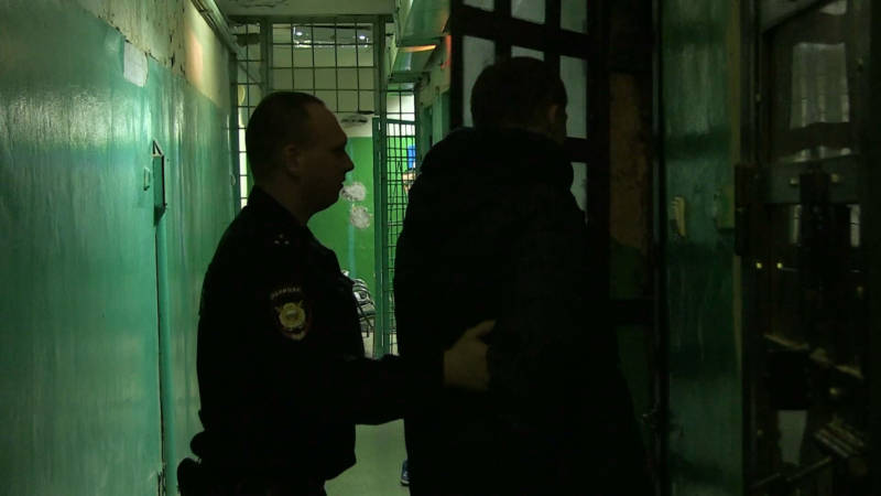 Полицейские ищут всех жертв грабителя, который напал в Екатеринбурге на 70-летнюю бабушку