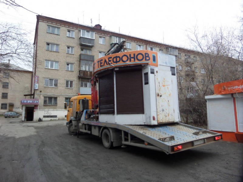 Четыре незаконных киоска снесли на Уралмаше и Химмаше в Екатеринбурге