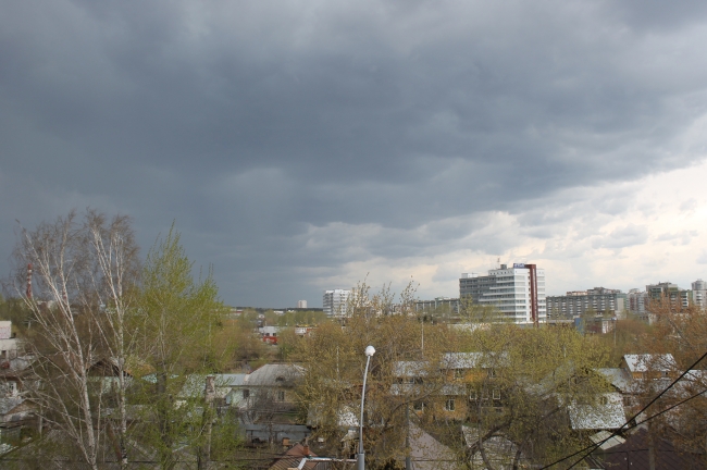 Лить дожди и греметь грозы будут сегодня в Екатеринбурге