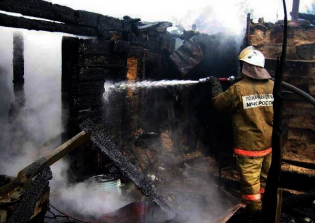 Для укрощения крупного пожара в Краснотурьинске потребовались усиленные расчёты