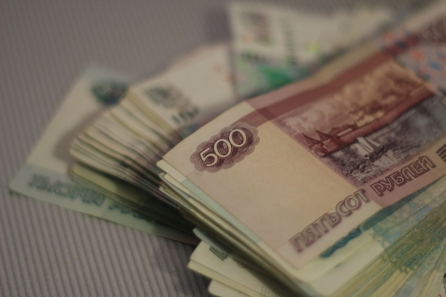 На Урале долги по зарплате всего за месяц выросли в 89 раз