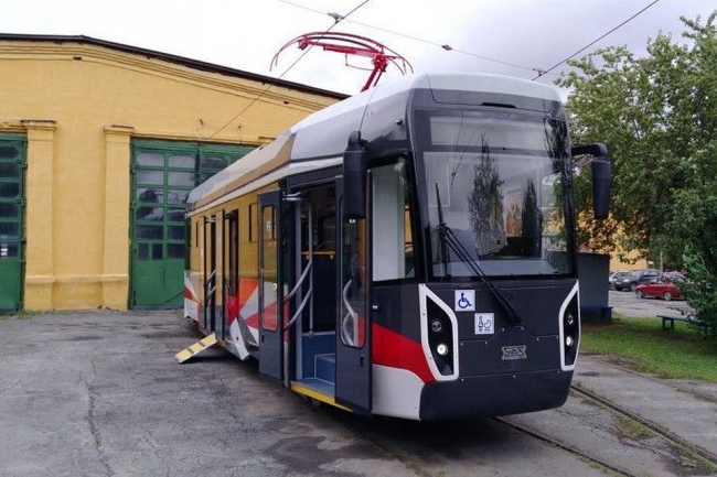 В Екатеринбурге испытывают современный трамвай