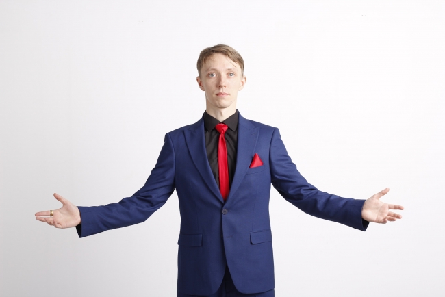 Гипнотизёр из Екатеринбурга стал героем телешоу современных фокусов