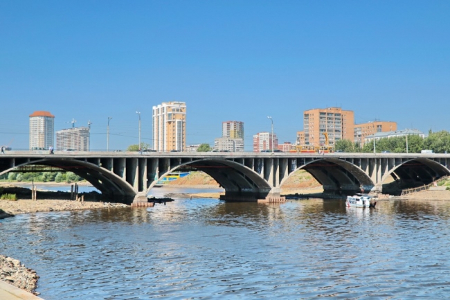 Движение транспорта по Макаровскому мосту вновь открыто