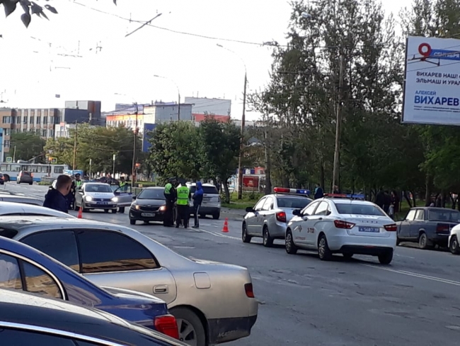 В Екатеринбурге на Таганской машина сбила ребёнка