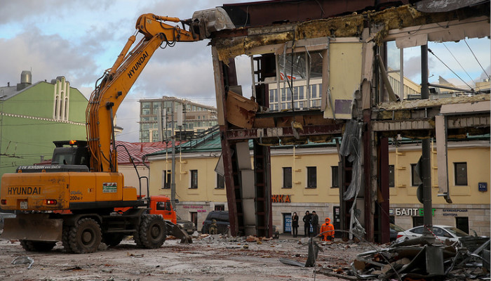 В Екатеринбурге снесут очередную незаконную постройку