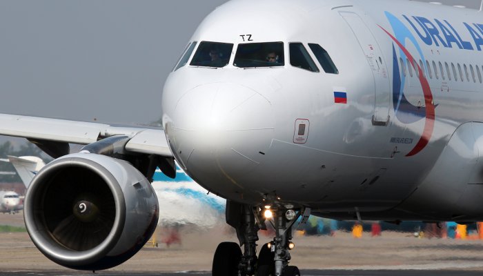 «Уральские авиалинии» заплатят пассажирам за задержку рейса