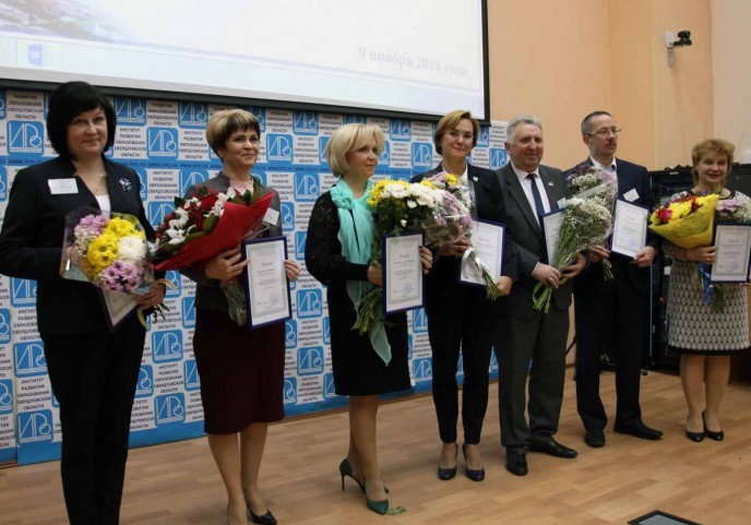 Директор гимназии № 2 Екатеринбурга стала «Лидером в образовании»