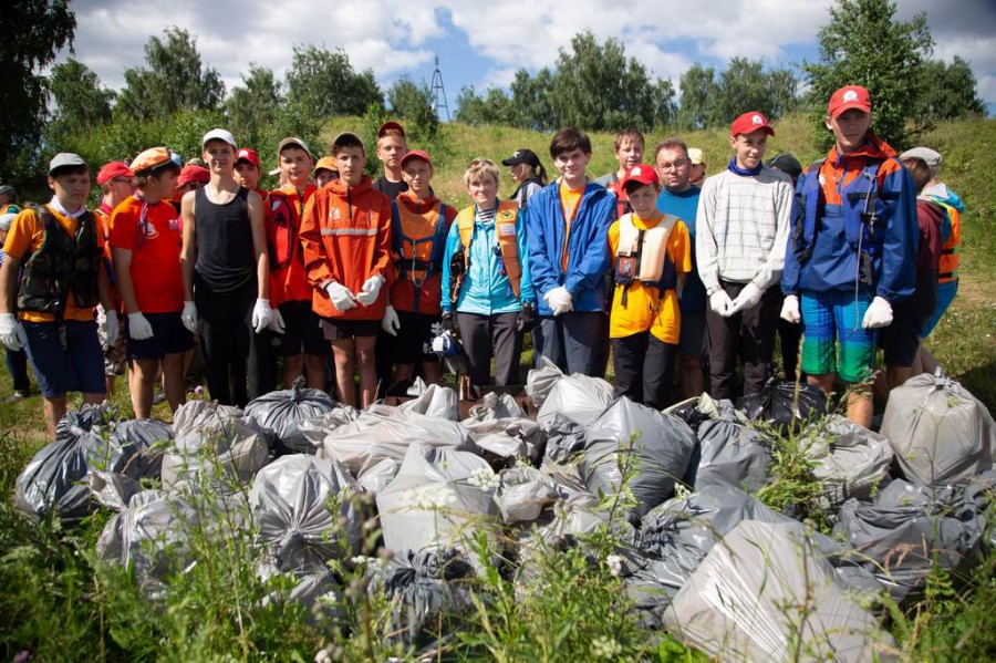 Почти 80 мешков мусора вывезли с полуострова Баран в Екатеринбурге