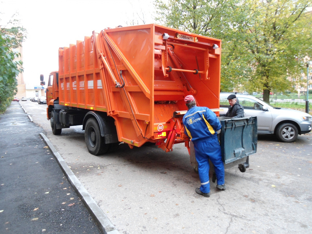 Жители Екатеринбурга будут платить по 148 рублей за вывоз мусора