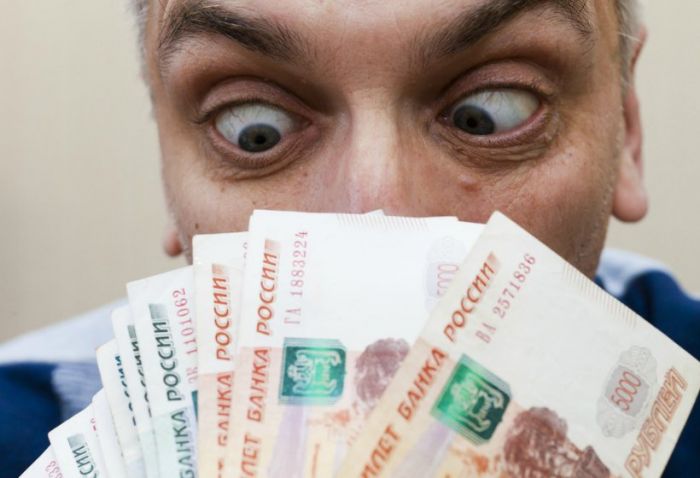 Назван уровень зарплат генеральных директоров предприятий Екатеринбурга