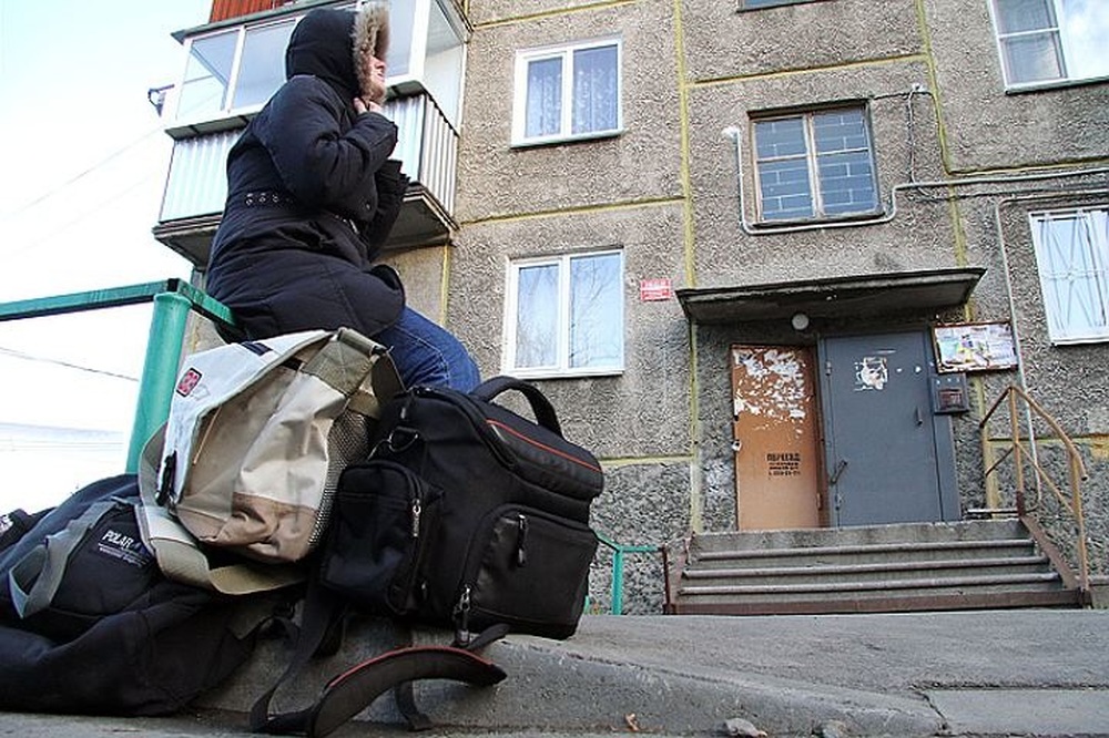 В Екатеринбурге риелтор лишила мужчину квартиры с помощью «справки» из МФЦ