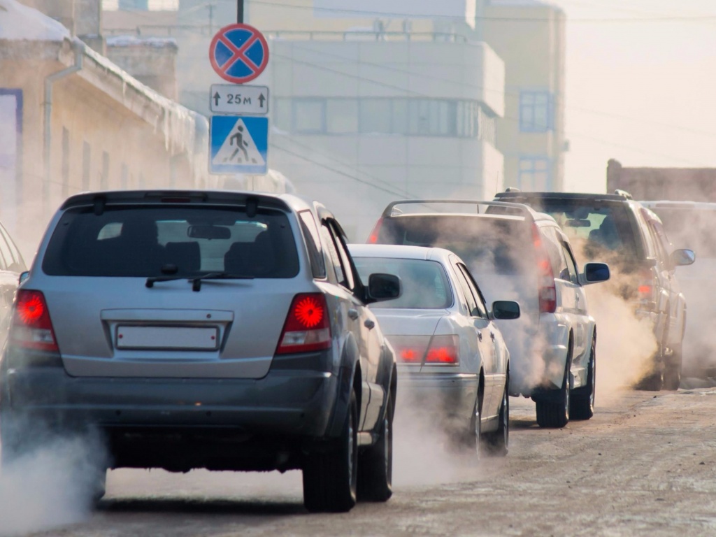 В Свердловской области резко увеличилось число вредных выбросов от машин
