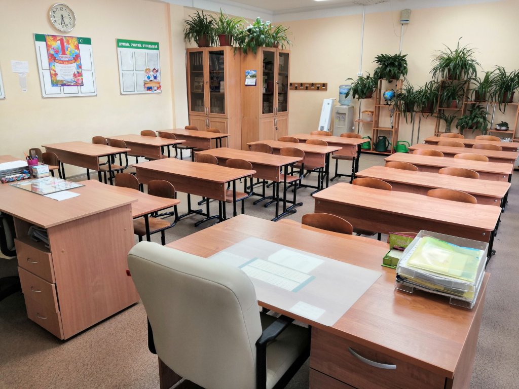 В Екатеринбурге могут утвердить графики работы школ для снижения распространения COVID-19