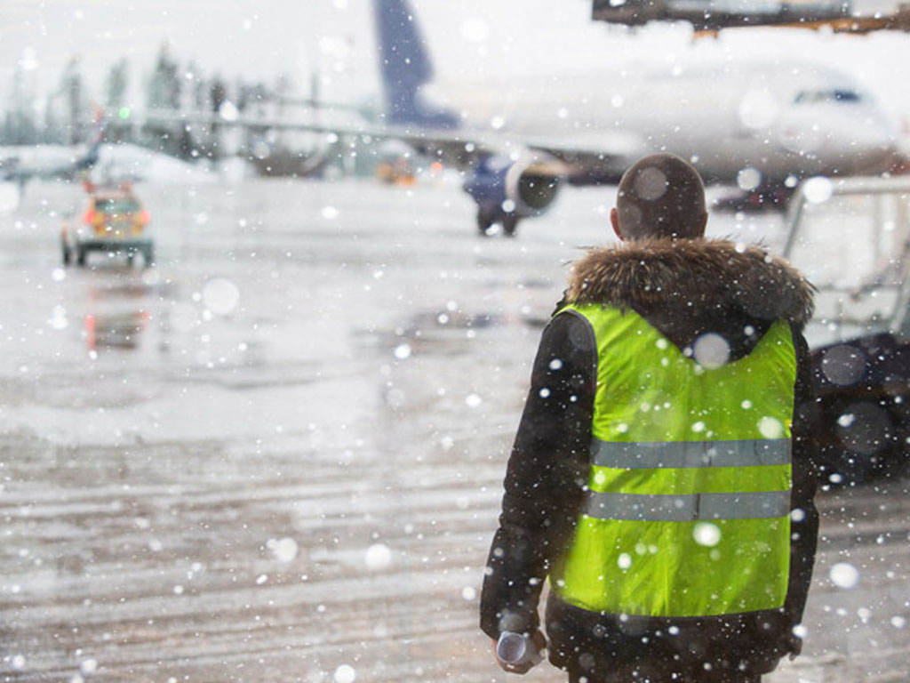 Снегопад не отразился на работе аэропорта Кольцово в Екатеринбурге