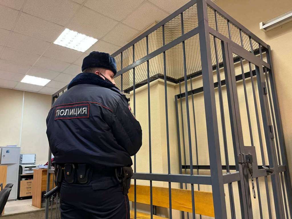 В Екатеринбурге начали судить рецидивиста, который изнасиловал и убил блондинку из Березовского