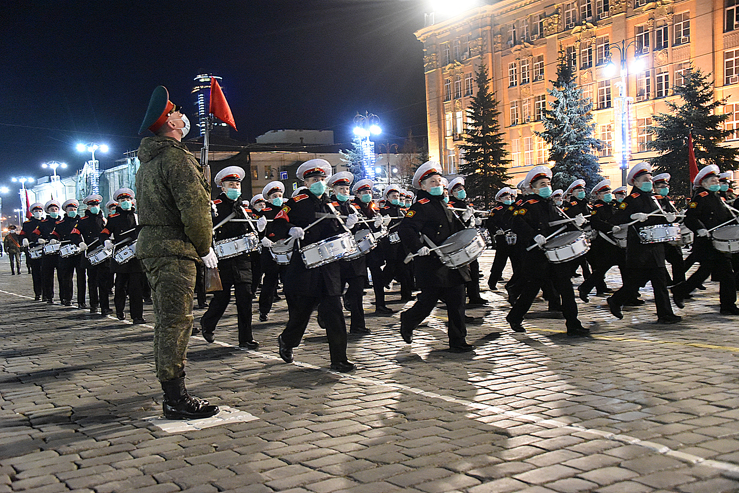 В центре Екатеринбурга пройдет первая тренировка парада