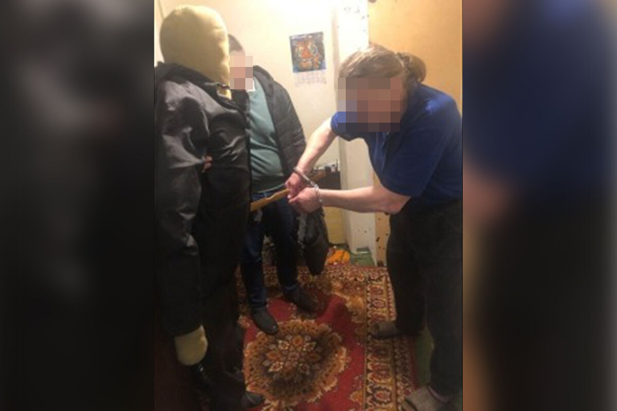 Жителя Екатеринбурга заподозрили в убийстве знакомого, тело которого он 8 дней хранил в квартире