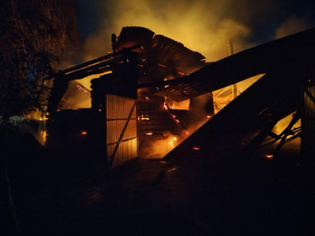 В коллективном саду в Екатеринбурге произошел серьезный пожар